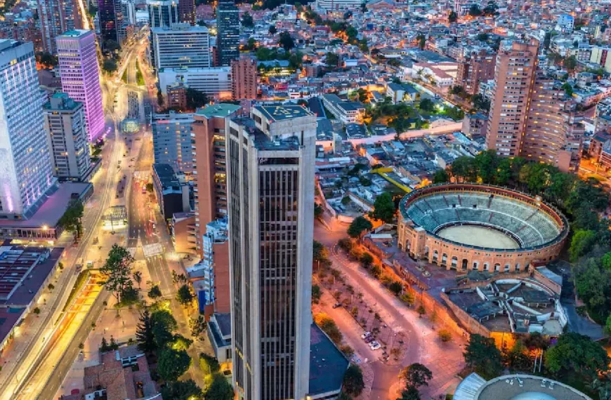 Bogotá celebra sus 488 años con una fiesta cultural que une música, teatro y tradición